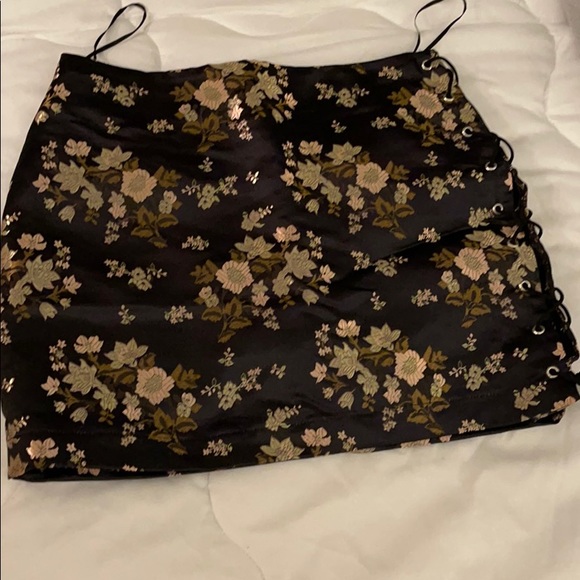 Black skirt